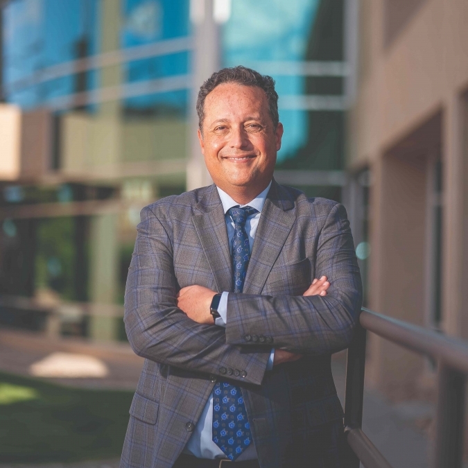 Physician Profile: Robert Santa-Cruz, M.D. Media